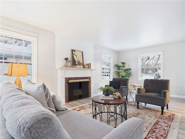 114 Seaford Drive, Irondequoit, NY 14617