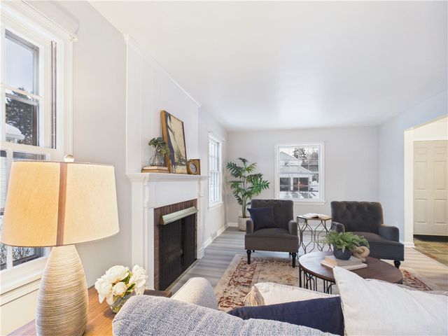 114 Seaford Drive, Irondequoit, NY 14617