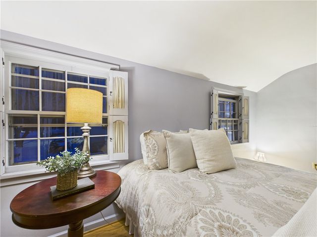 114 Seaford Drive, Irondequoit, NY 14617