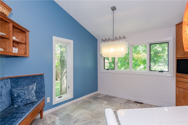 1055 Wilderness Bluff, Tipp City, OH 45371