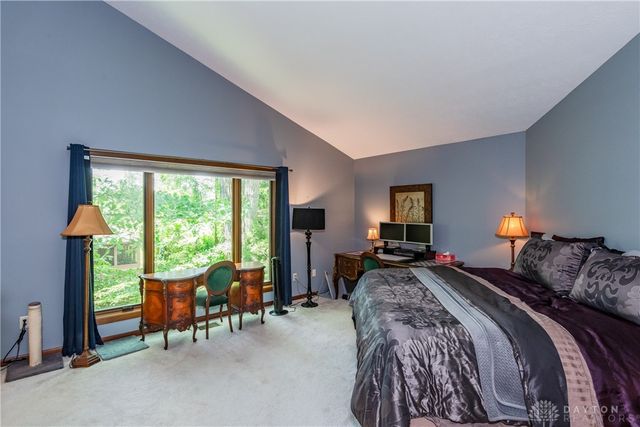 1055 Wilderness Bluff, Tipp City, OH 45371