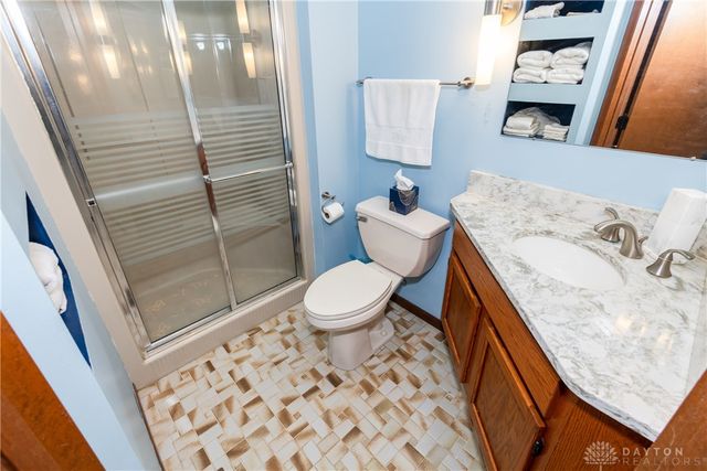 1055 Wilderness Bluff, Tipp City, OH 45371
