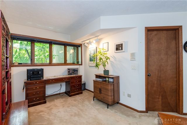 1055 Wilderness Bluff, Tipp City, OH 45371