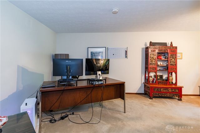 1055 Wilderness Bluff, Tipp City, OH 45371