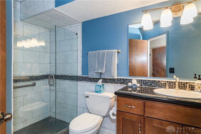1055 Wilderness Bluff, Tipp City, OH 45371