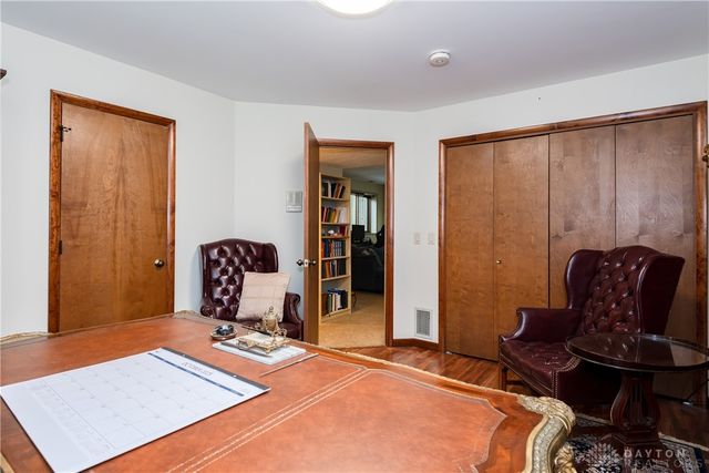1055 Wilderness Bluff, Tipp City, OH 45371