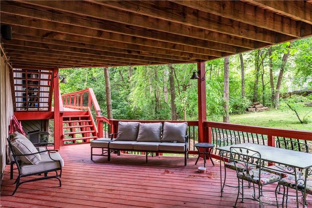 1055 Wilderness Bluff, Tipp City, OH 45371