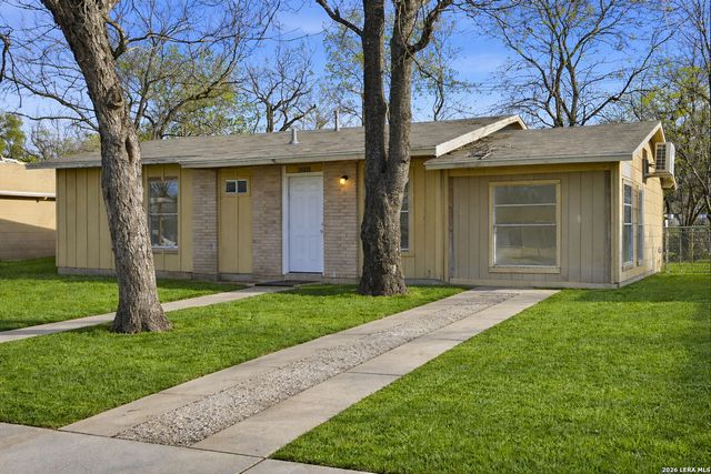 4246 King Krest Dr, San Antonio, TX 78219