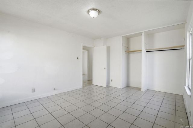 4246 King Krest Dr, San Antonio, TX 78219