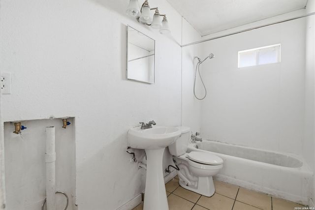 4246 King Krest Dr, San Antonio, TX 78219