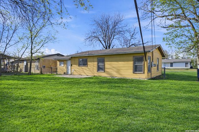 4246 King Krest Dr, San Antonio, TX 78219