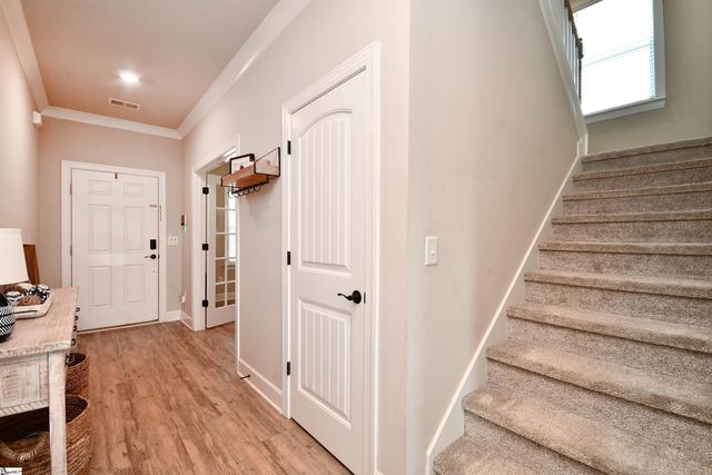 30 Winged Bourne Court, Simpsonville, SC 29680