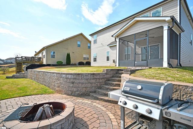 30 Winged Bourne Court, Simpsonville, SC 29680