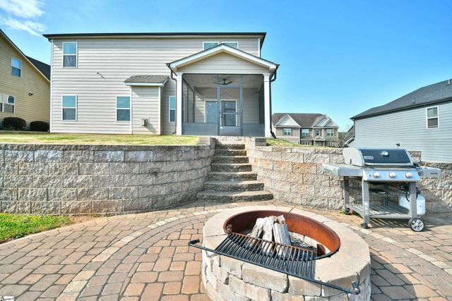 30 Winged Bourne Court, Simpsonville, SC 29680