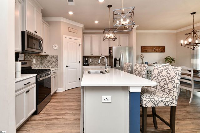 30 Winged Bourne Court, Simpsonville, SC 29680