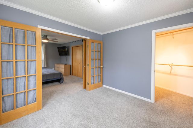 2016 84th Avenue N, Brooklyn Park, MN 55444