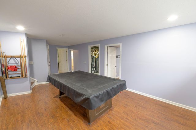 2016 84th Avenue N, Brooklyn Park, MN 55444