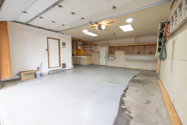 2016 84th Avenue N, Brooklyn Park, MN 55444