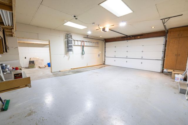 2016 84th Avenue N, Brooklyn Park, MN 55444