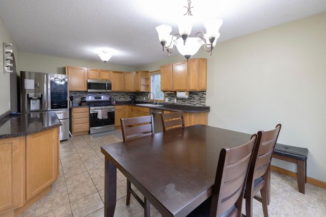 2016 84th Avenue N, Brooklyn Park, MN 55444