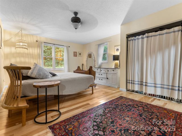 58 Pittman Road, Fletcher, NC 28732