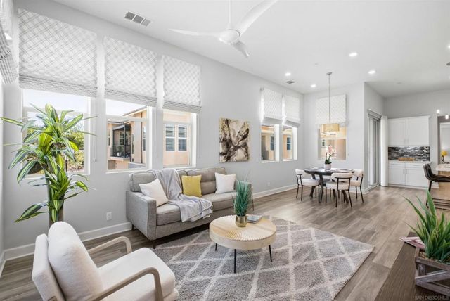 16750 Coyote Bush Dr. 21, San Diego, CA 92127
