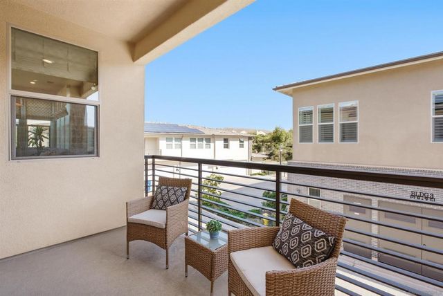 16750 Coyote Bush Dr. 21, San Diego, CA 92127