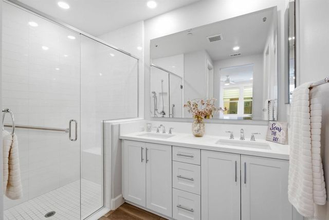 16750 Coyote Bush Dr. 21, San Diego, CA 92127
