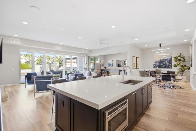 16750 Coyote Bush Dr. 21, San Diego, CA 92127