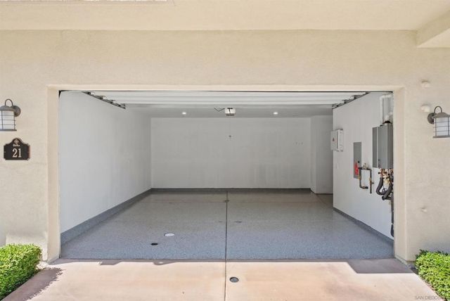 16750 Coyote Bush Dr. 21, San Diego, CA 92127
