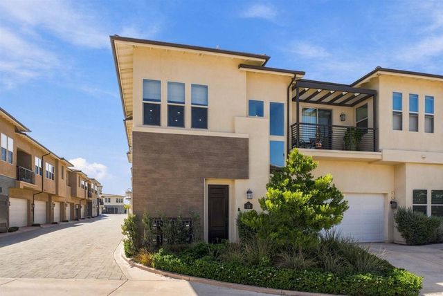16750 Coyote Bush Dr. 21, San Diego, CA 92127
