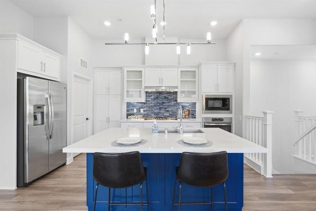16750 Coyote Bush Dr. 21, San Diego, CA 92127