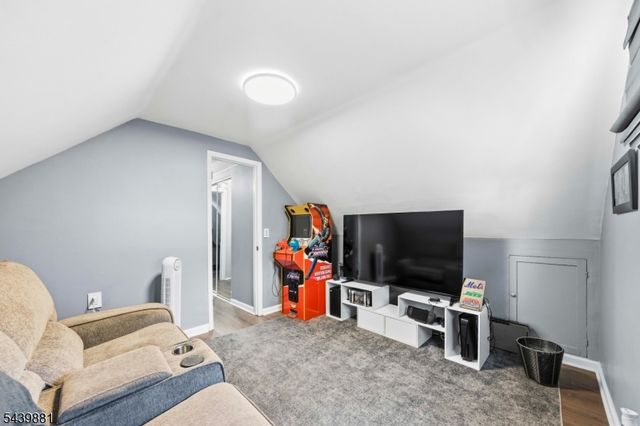 81 Lois Ave, East Brunswick Twp., NJ 08816