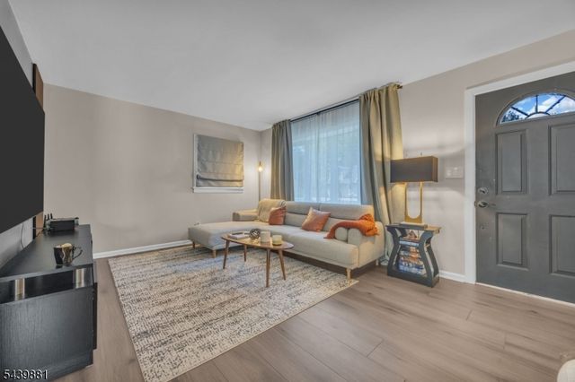 81 Lois Ave, East Brunswick Twp., NJ 08816