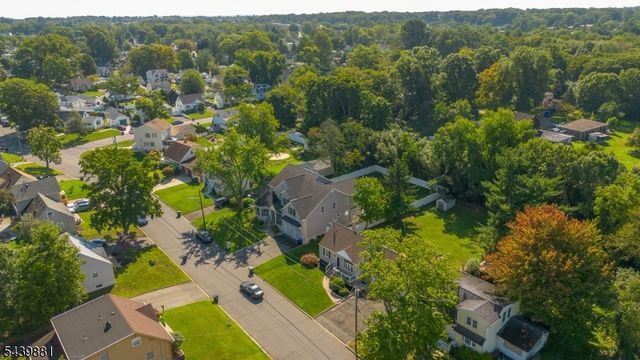 81 Lois Ave, East Brunswick Twp., NJ 08816
