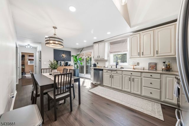 81 Lois Ave, East Brunswick Twp., NJ 08816