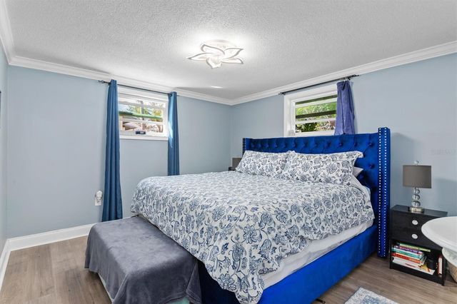 142 2ND AVENUE, Nokomis, FL 34275