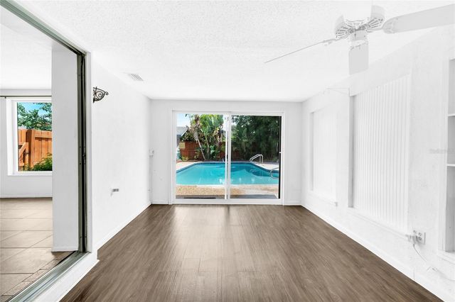142 2ND AVENUE, Nokomis, FL 34275
