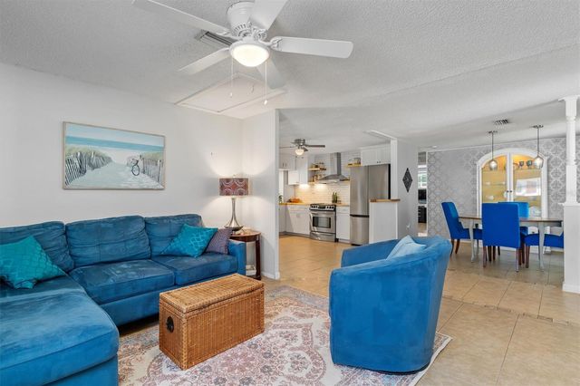 142 2ND AVENUE, Nokomis, FL 34275