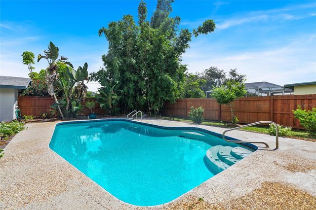 142 2ND AVENUE, Nokomis, FL 34275