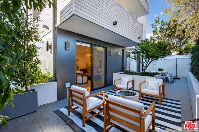 2118 Federal Avenue, Los Angeles, CA 90025