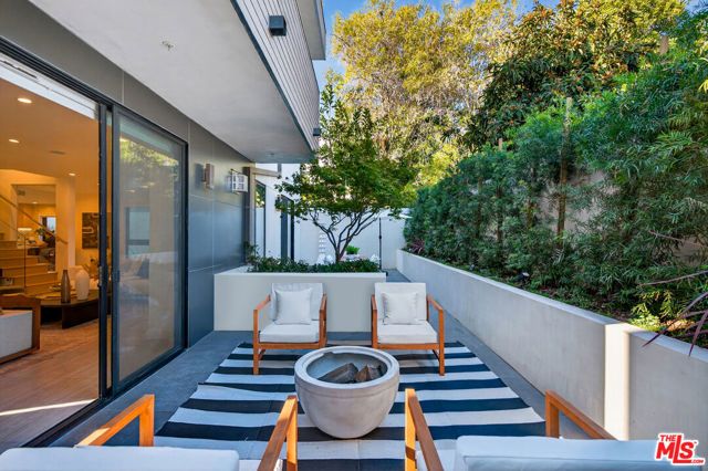 2118 Federal Avenue, Los Angeles, CA 90025