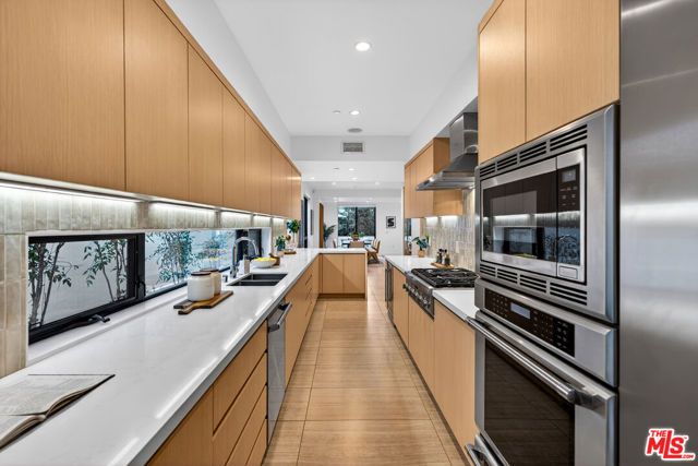 2118 Federal Avenue, Los Angeles, CA 90025