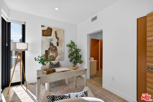 2118 Federal Avenue, Los Angeles, CA 90025