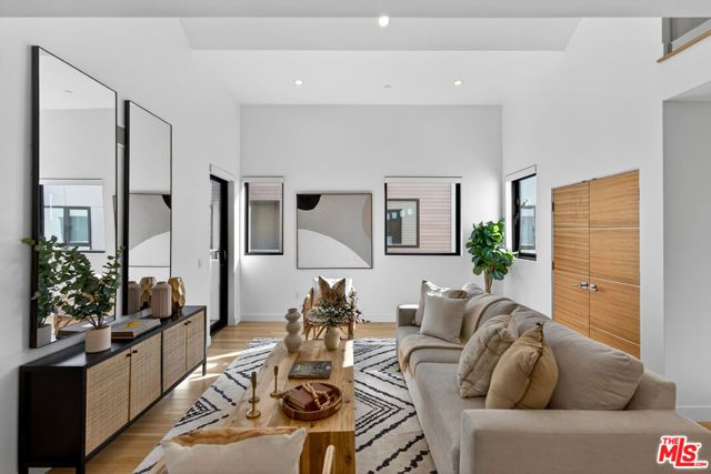 2118 Federal Avenue, Los Angeles, CA 90025