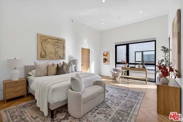 2118 Federal Avenue, Los Angeles, CA 90025