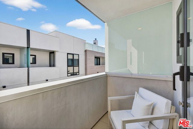 2118 Federal Avenue, Los Angeles, CA 90025