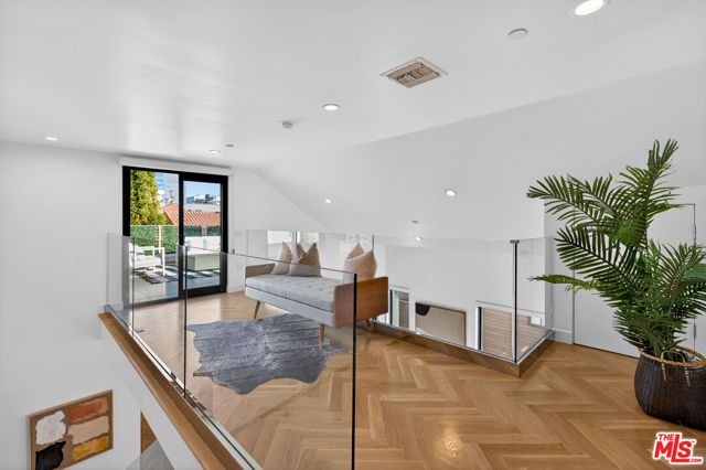 2118 Federal Avenue, Los Angeles, CA 90025