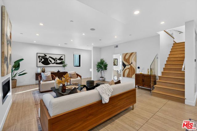 2118 Federal Avenue, Los Angeles, CA 90025