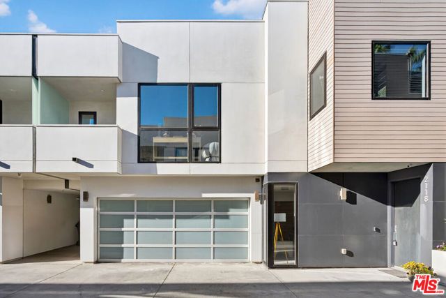 2118 Federal Avenue, Los Angeles, CA 90025